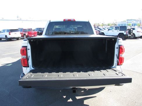 Used 2015 GMC Sierra 1500 SLT w/ SLT Crew Cab Value Package image 9