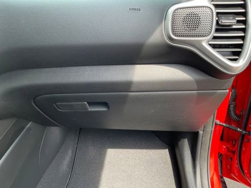 Used 2023 Kia Soul LX w/ LX Technology Package FWD image 35