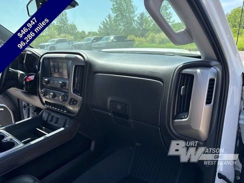 Used 2019 GMC Sierra 2500 Denali w/ Duramax Plus Package AWD/4WD image 41
