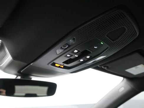 New 2026 Porsche Macan 4 Electric AWD/4WD image 16