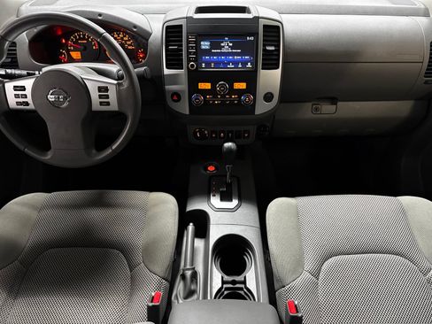 Used 2020 Nissan Frontier SV w/ Midnight Edition Floor Mats AWD/4WD image 18