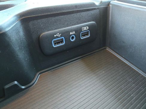 Used 2019 RAM 1500 Classic Warlock image 22