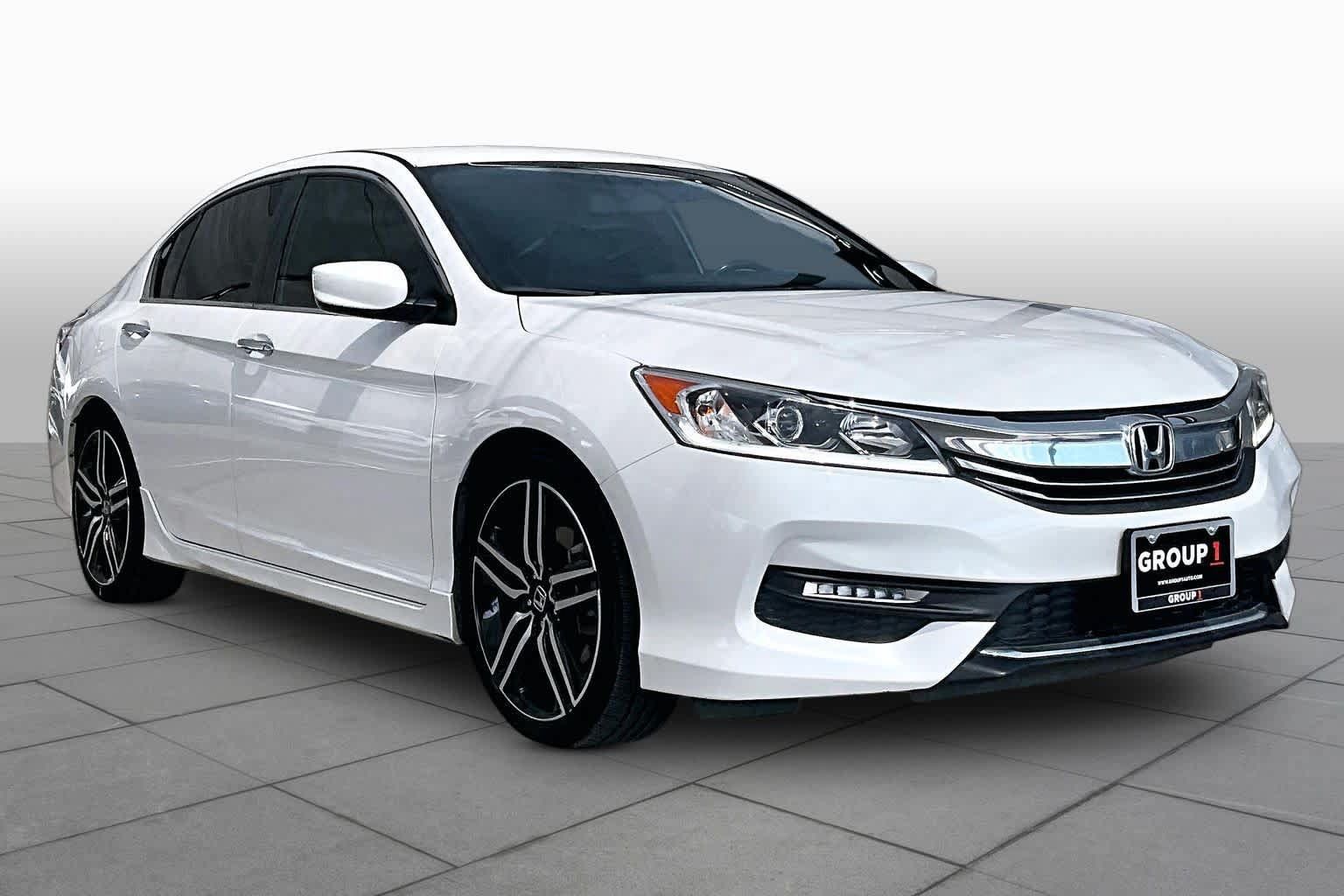 Used 2016 Honda Accord Sport image 3