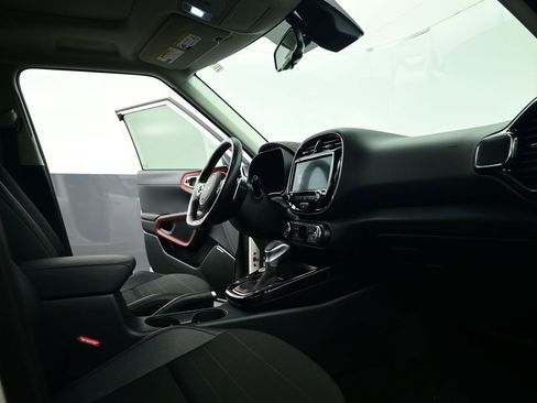Used 2022 Kia Soul Turbo image 61