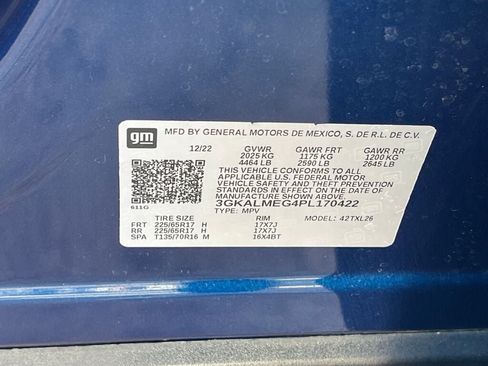 Used 2023 GMC Terrain SLE w/ LPO, Floor Liner Package FWD image 36