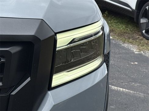 Certified 2023 Nissan Frontier PRO-4X w/ Pro Convenience Package image 13