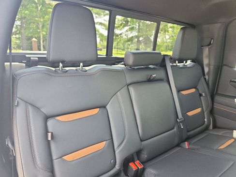 Certified 2026 GMC Sierra 1500 AT4 w/ AT4 Premium Package AWD/4WD image 11