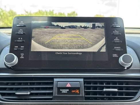 Used 2019 Honda Accord EX-L image 17