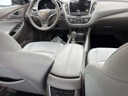 Used 2016 Chevrolet Malibu LT image 37