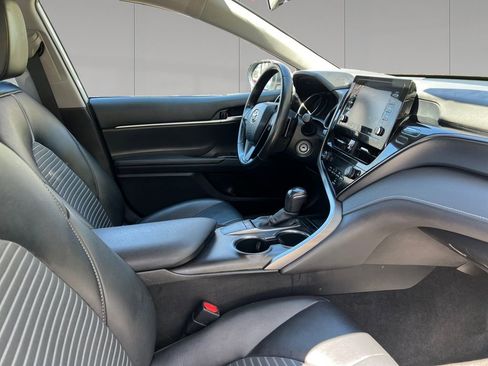 Used 2023 Toyota Camry SE FWD image 17