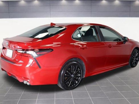 Used 2024 Toyota Camry SE w/ Cold Weather Package image 7