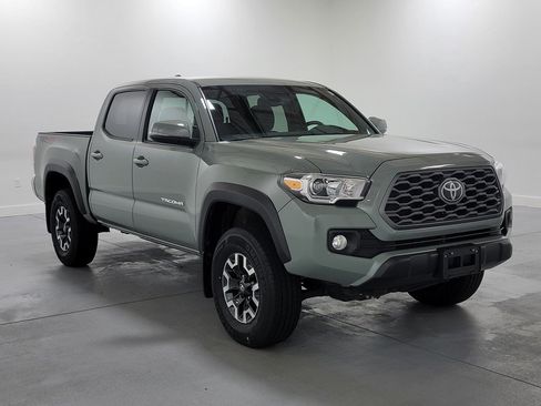 Certified 2023 Toyota Tacoma TRD Off-Road AWD/4WD image 2