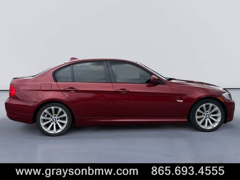 Used 2011 BMW 328i Sedan RWD image 2