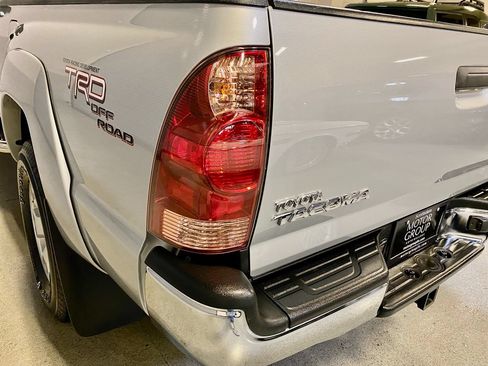 Used 2006 Toyota Tacoma PreRunner RWD image 9