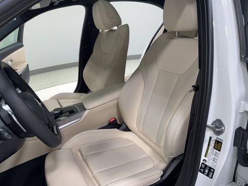 Used 2025 BMW 330i xDrive Sedan w/ Premium Package image 16