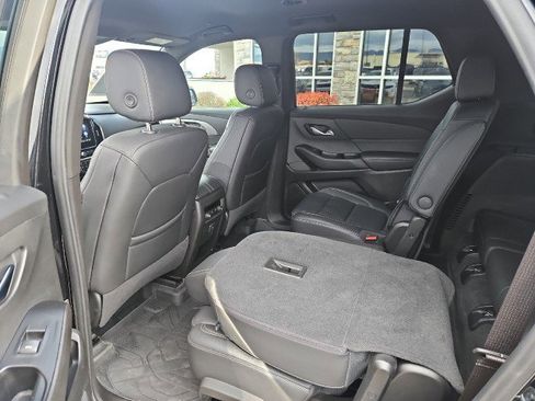 Used 2023 Chevrolet Traverse LT w/ LPO, Floor Liner Package image 26