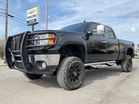 Used 2013 GMC Sierra 2500 SLE w/ SLE Preferred Package image 2