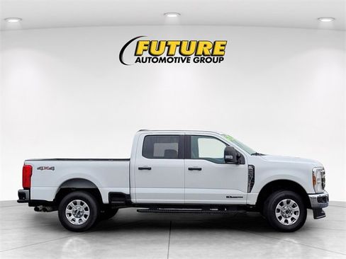 Certified 2024 Ford F250 XLT image 11