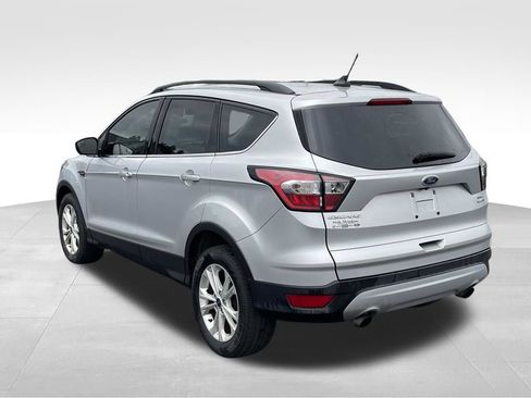 Used 2018 Ford Escape SEL AWD/4WD image 9