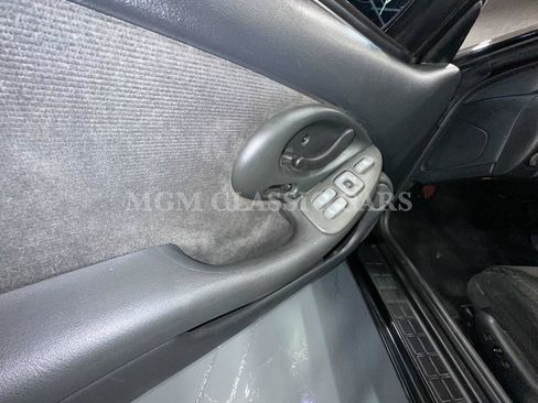 Used 1996 Pontiac Firebird Formula image 39