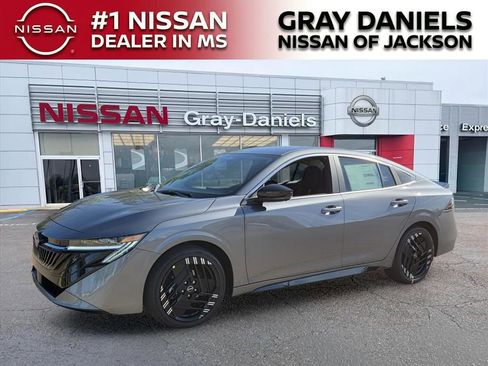 New 2026 Nissan Sentra SR w/ Floor Mat Package image 4