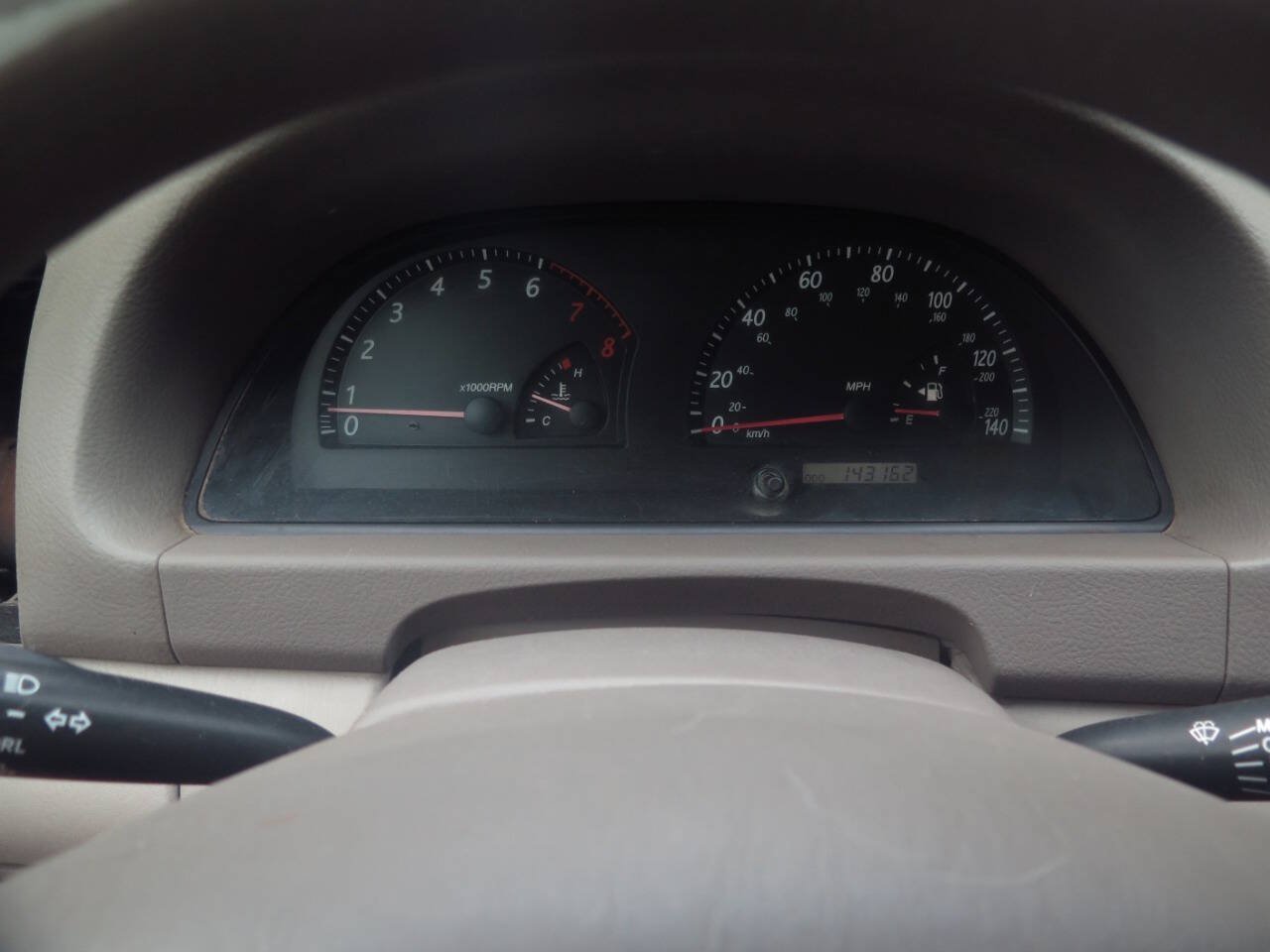 Used 2002 Toyota Camry SE FWD image 9