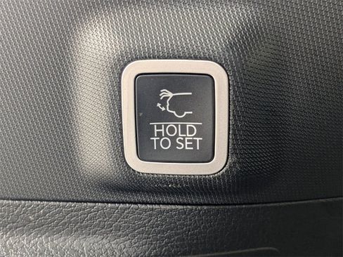 Used 2024 Jeep Grand Cherokee Trailhawk w/ Luxury Tech Group III image 13