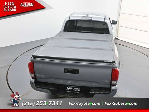 Used 2019 Toyota Tacoma TRD Off-Road w/ Technology Package AWD/4WD image 27
