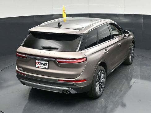 Used 2021 Lincoln Corsair Reserve AWD/4WD image 38