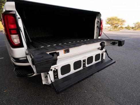 Used 2022 GMC Sierra 1500 Elevation image 14