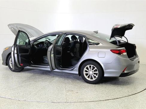 Used 2018 Hyundai Sonata SE FWD image 11