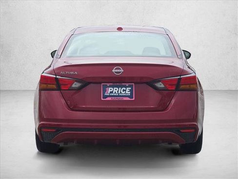 Used 2025 Nissan Altima 2.5 SV FWD image 7