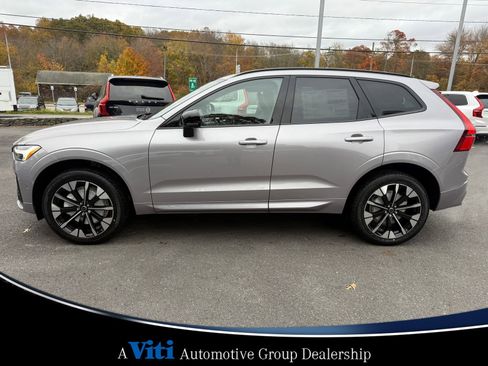 Used 2026 Volvo XC60 B5 Plus w/ Protection Package Premier image 5
