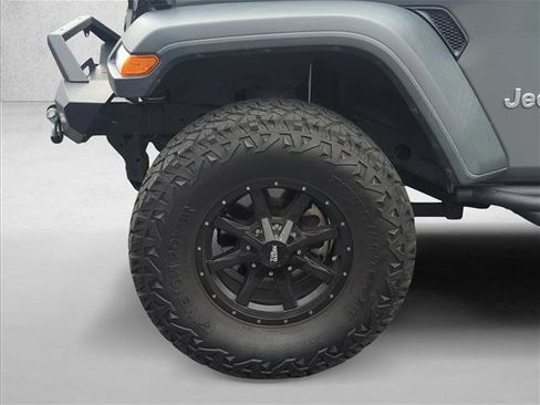 Used 2018 Jeep Wrangler Unlimited Sport image 27