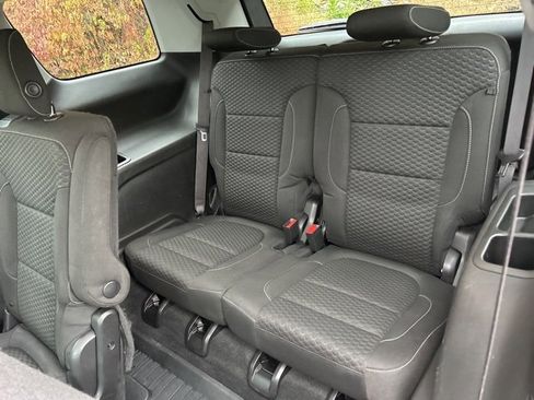 Used 2019 GMC Acadia SLE w/ LPO, Floor Liner Package image 20