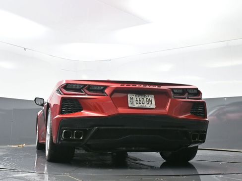 Used 2021 Chevrolet Corvette Stingray Preferred Cpe w/ Engine Appearance Package RWD image 32