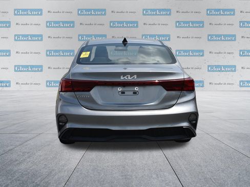 Used 2022 Kia Forte LXS FWD image 13