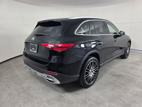 Used 2025 Mercedes-Benz GLC 300 image 4
