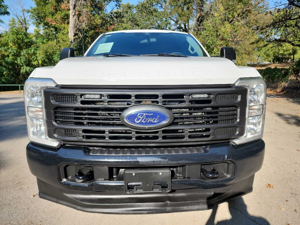 Used 2023 Ford F350 XL w/ 360-Degree Camera Package AWD/4WD image 2