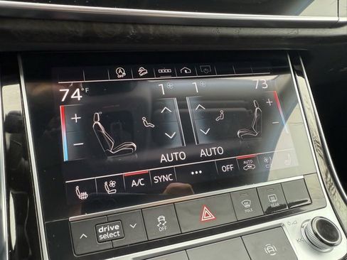 Used 2023 Audi Q7 2.0T Premium Plus w/ Premium Plus Package image 29