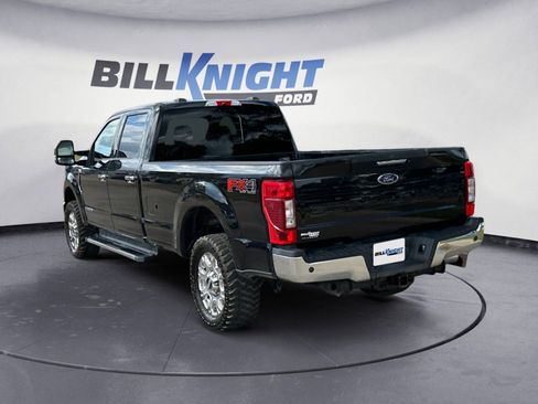 Used 2022 Ford F250 Lariat w/ Chrome Package image 3