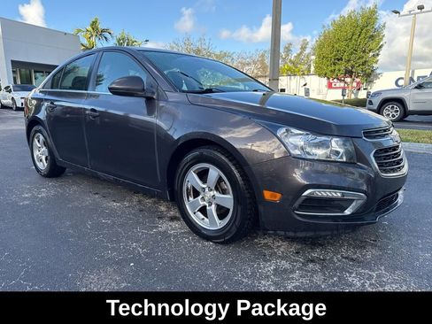 Used 2016 Chevrolet Cruze LT image 3