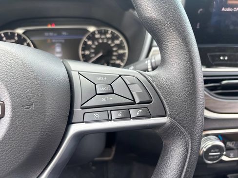 Used 2025 Nissan Altima 2.5 SV w/ SV Special Edition Package AWD/4WD image 14