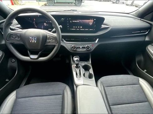 Used 2024 Buick Envista Preferred w/ Convenience II Package FWD image 15