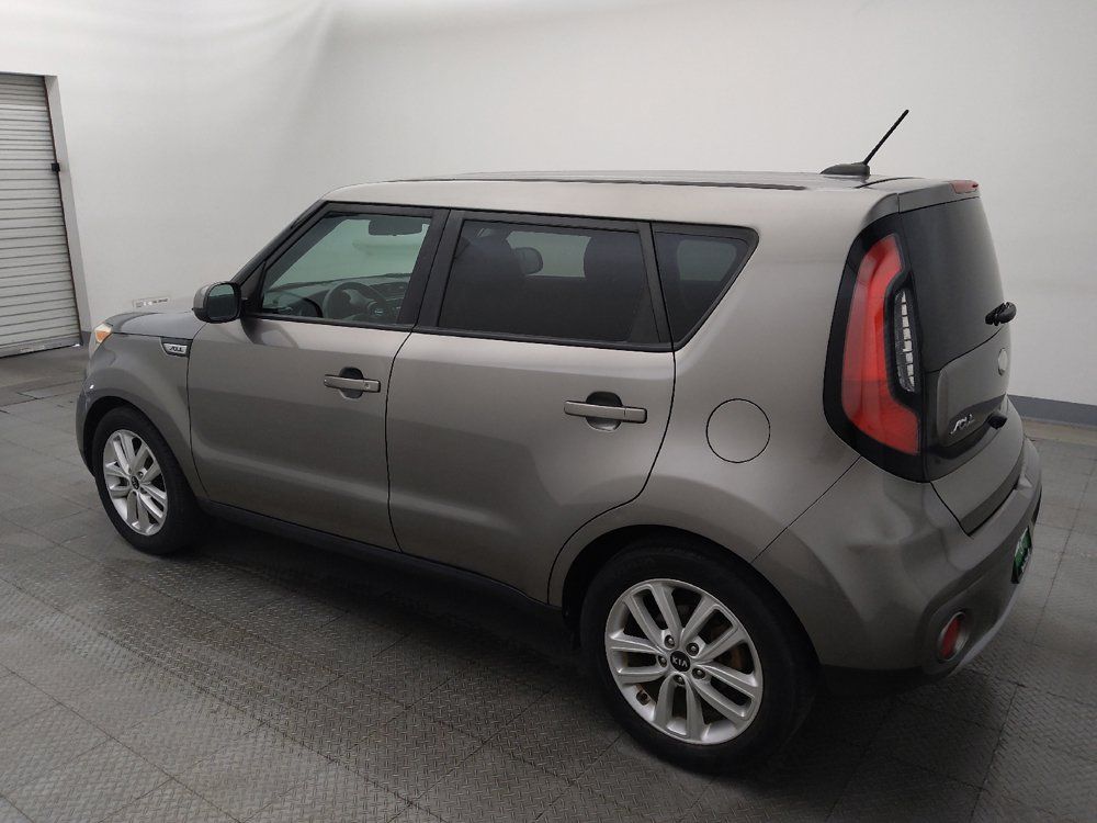 Used 2019 Kia Soul + FWD image 3