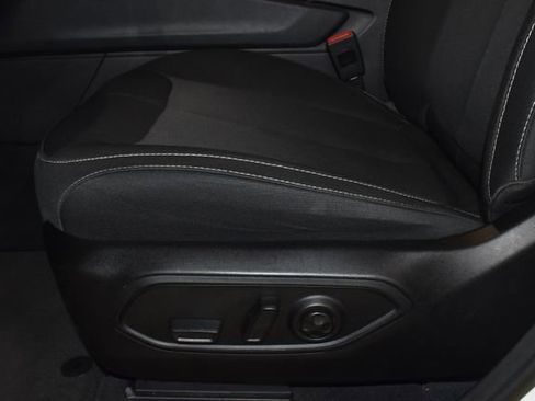 Certified 2023 Jeep Grand Cherokee Laredo image 13