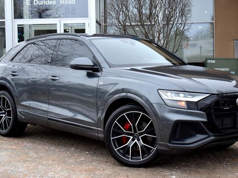 Used 2019 Audi Q8 Prestige w/ Luxury Package image 3