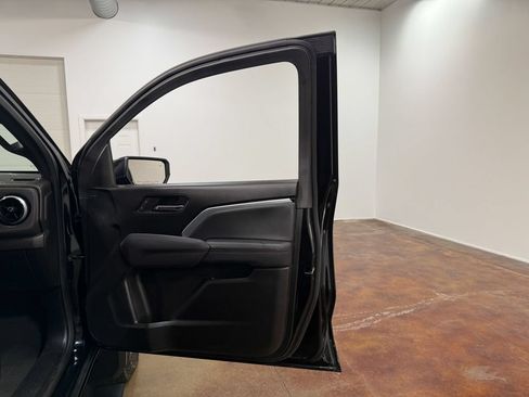 Used 2023 Chevrolet Colorado Z71 w/ Z71 Convenience Package 2 AWD/4WD image 61