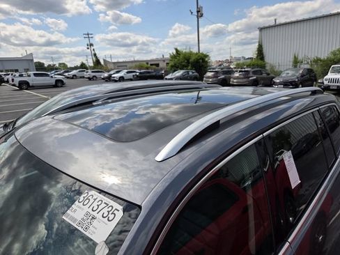 Used 2018 Volkswagen Atlas SEL Premium AWD/4WD image 6