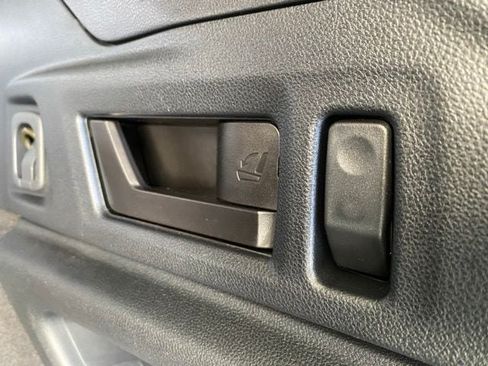 Used 2021 Subaru Outback Touring XT AWD/4WD image 9